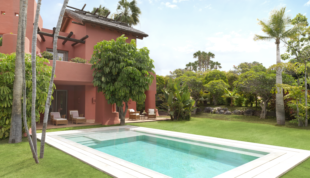 Rustikale Villa mit Pool und Gartenlandschaft in Tenerife.