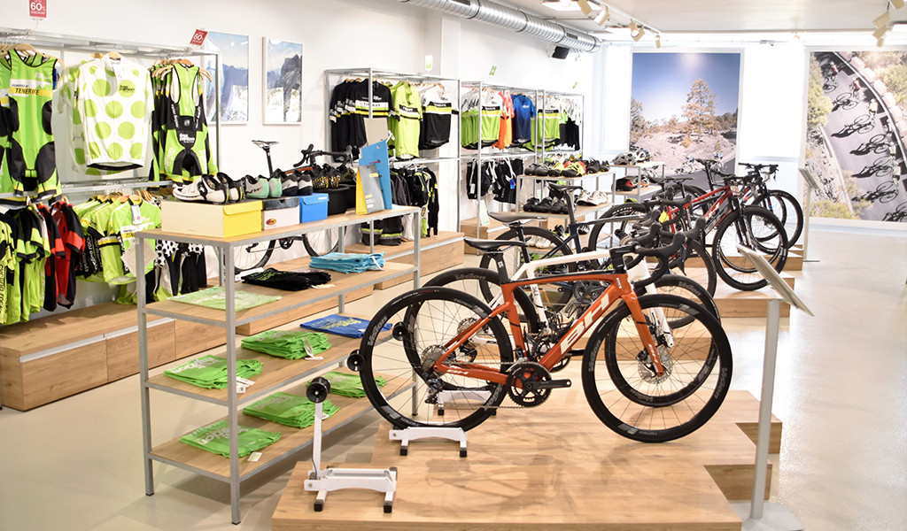 Fahrrad- und Radbekleidungsgeschäft auf Teneriffa.
