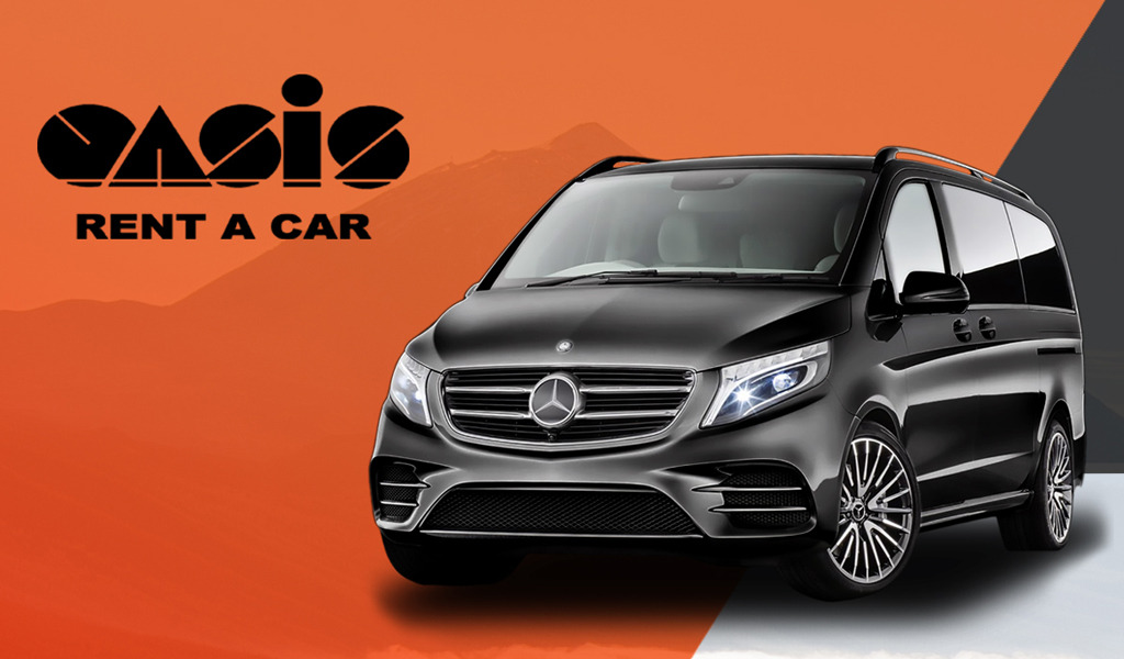 Schwarzer Mercedes-Van von Oasis Rent a Car vor Teide auf Teneriffa.
