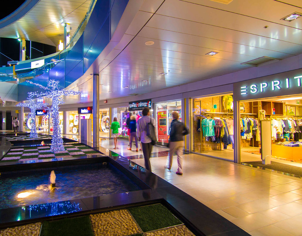 Centro Comercial Plaza del Duque-3