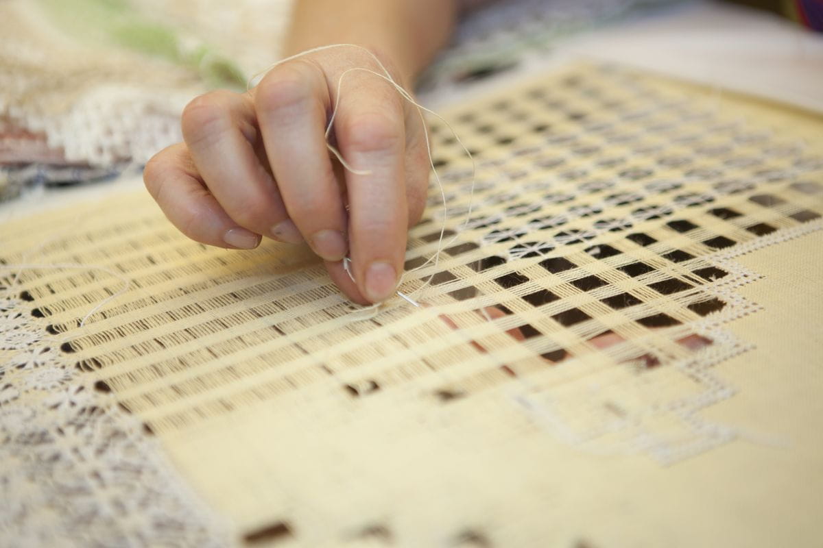 La-Casa-Balcones-calado