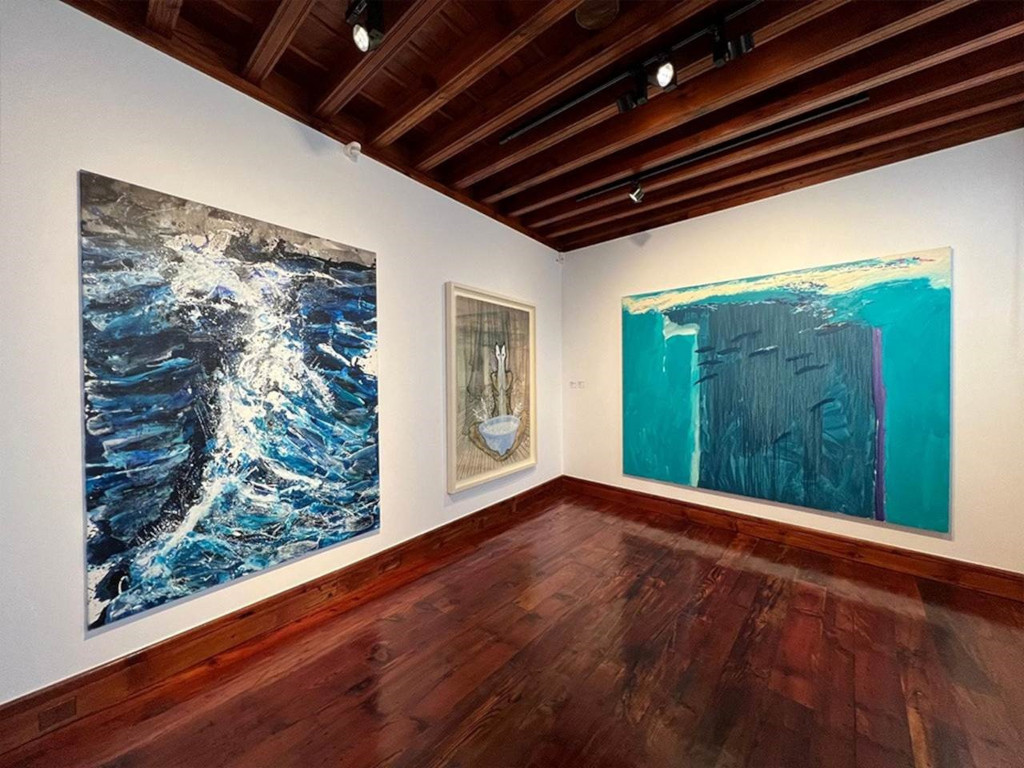 Abstrakte Gemälde in einer Kunstgalerie auf Teneriffa.